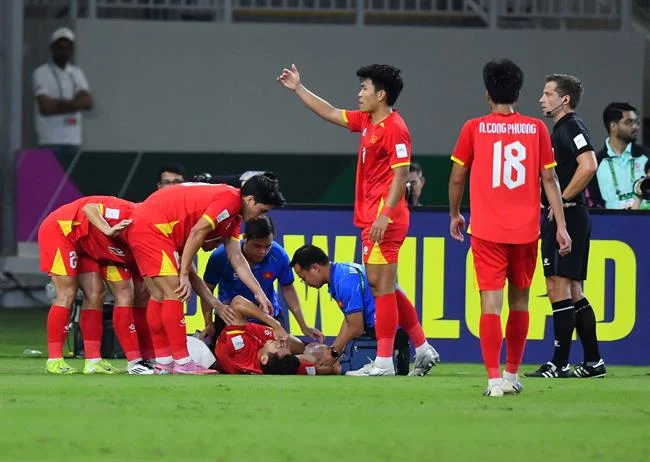 Máy chủ bảo mật và biểu tượng bảo vệ dữ liệu, minh họa việc thu thập thông tin an toàn tại AW8